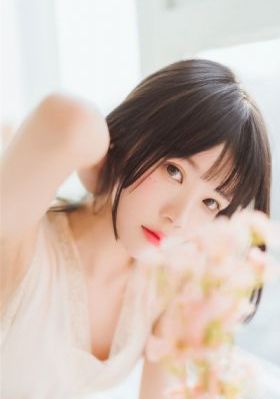 红唇2