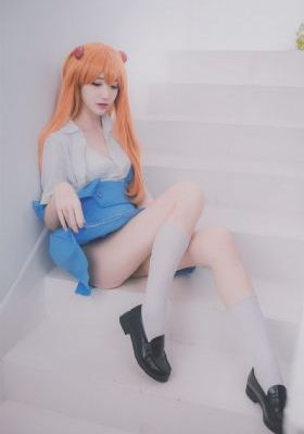 我邻居的妻子